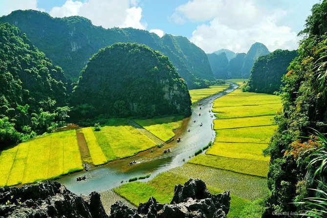 Hoa Lu – Tam Coc Tour Full Day